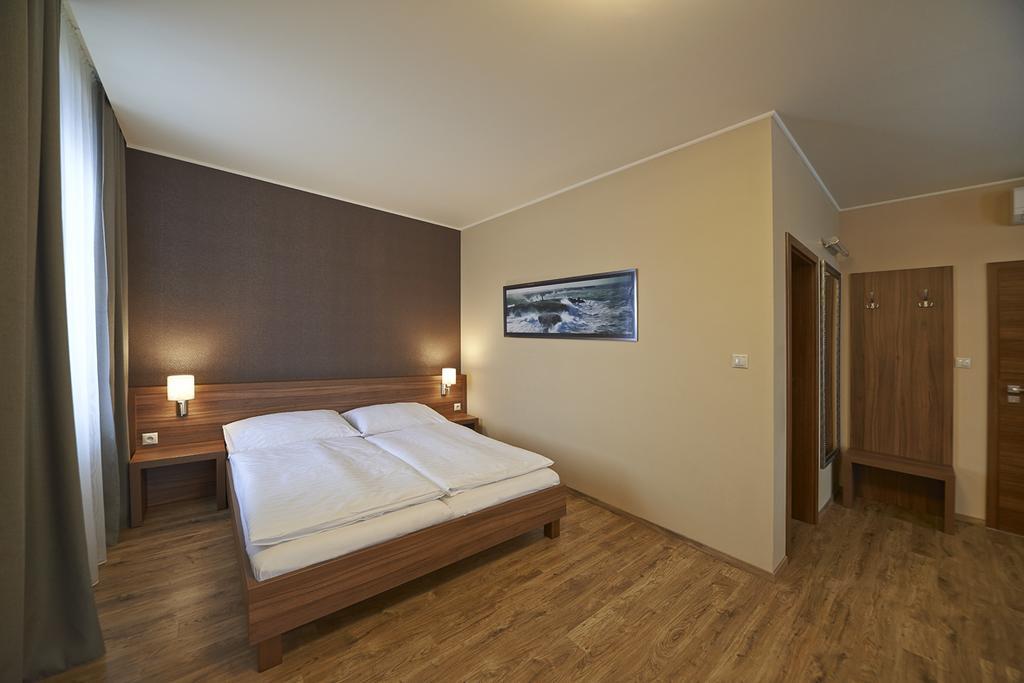 Penzion Club Skalica Exterior photo